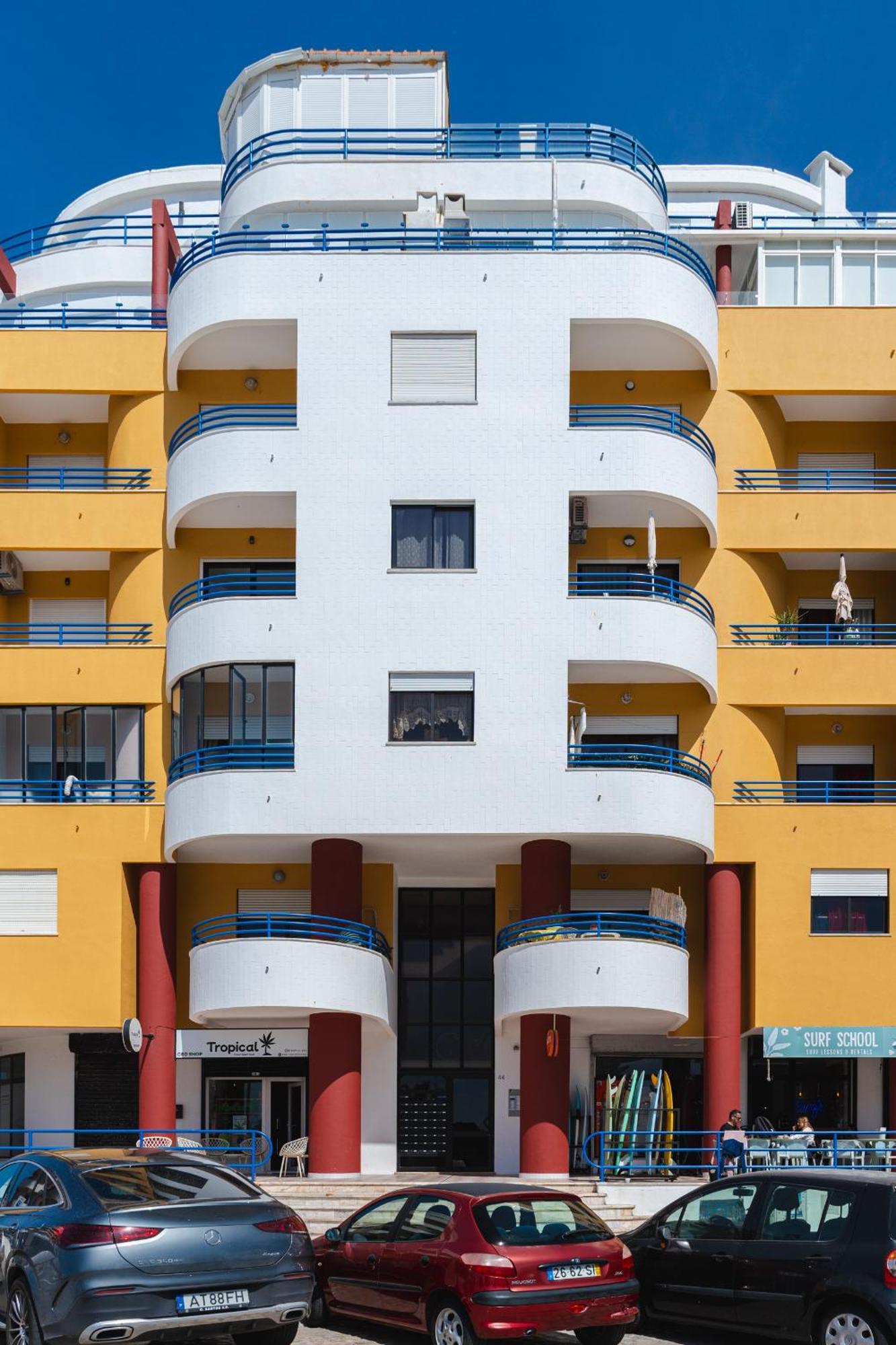 Sea View & Sundown, 150M From The Beach And Surf Spots Кошта-да-Капарика Экстерьер фото