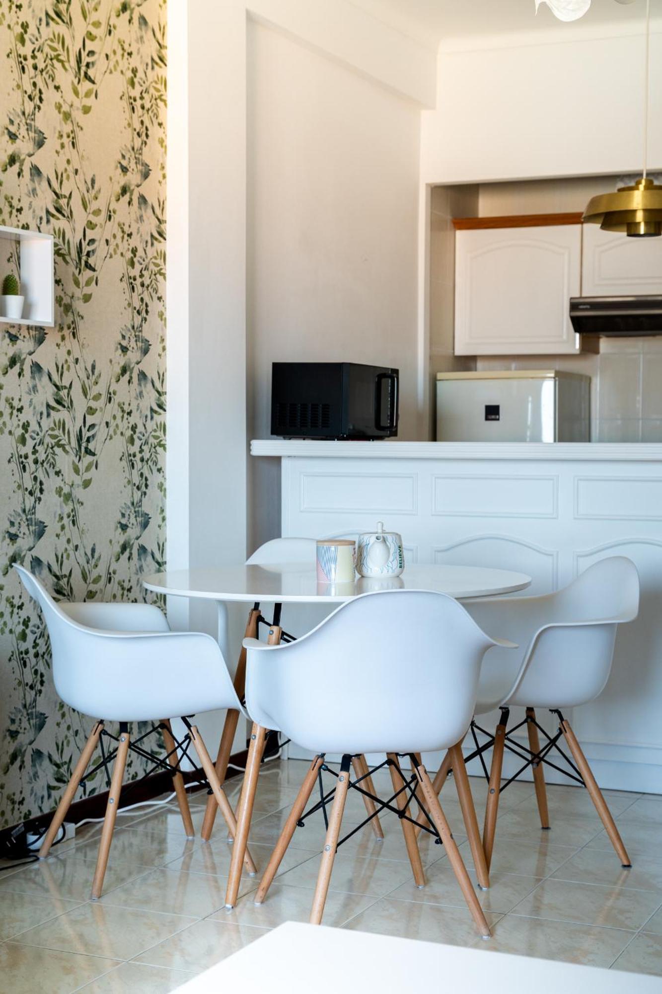 Sea View & Sundown, 150M From The Beach And Surf Spots Кошта-да-Капарика Экстерьер фото